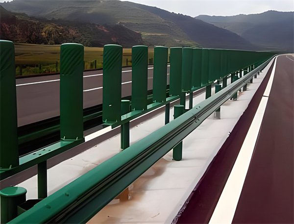 商洛三波护栏板在高速公路的应用